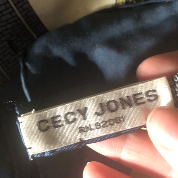 Misplaced-Cecy Jones Silk London Scarf-818 $40 or $35 w/offer - Picture 5 of 7